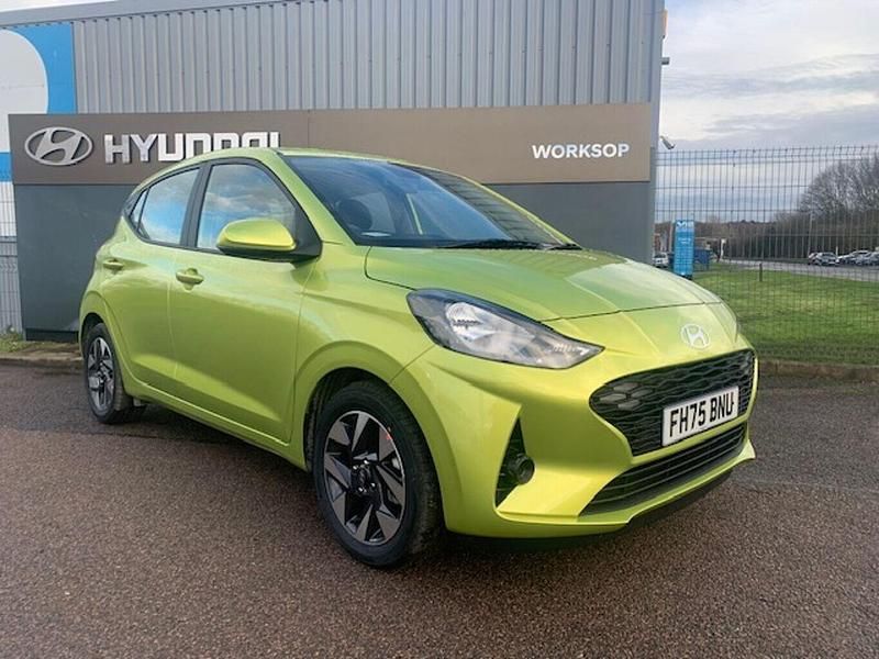 Green New 2025 Hyundai i10 Advanced Hatchback | £16,679 (Fair price) - Image 1/4