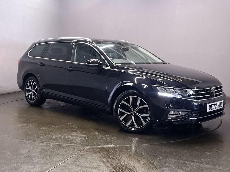 Black Used 2022 VW Passat SEL Estate | £20,999 (Fair price) - Image 1/4