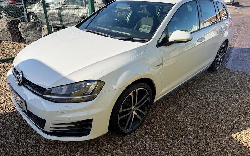 Used VW Golf VII GTD 188 HP (138 kW) 2016 White Estate