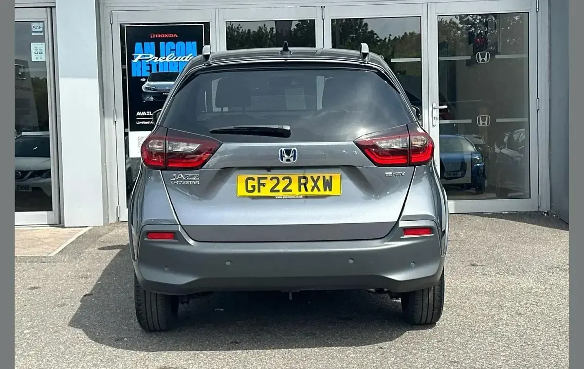 Used Honda Jazz Hybrid 109 HP (80 kW) 2022 Grey Hatchback