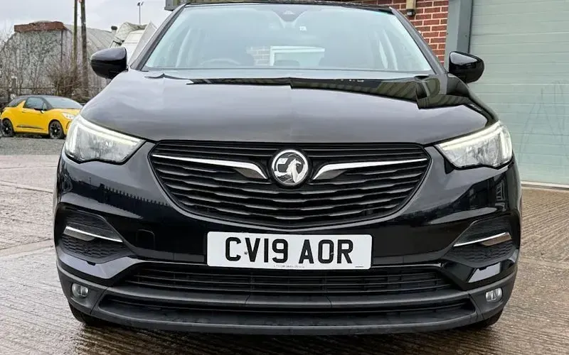 Used Vauxhall Grandland X 131 HP (96 kW) 2019 SUV