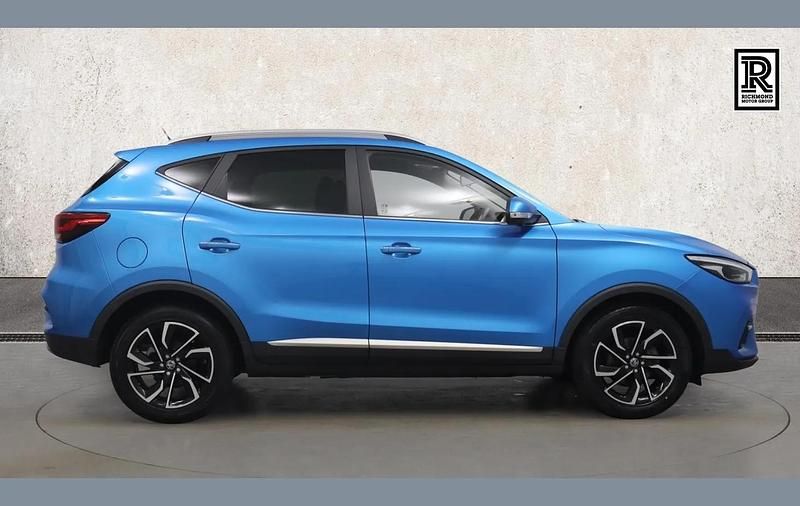 Usado MG ZS Exclusive 106 HP (77 kW) 2024 Azul SUV
