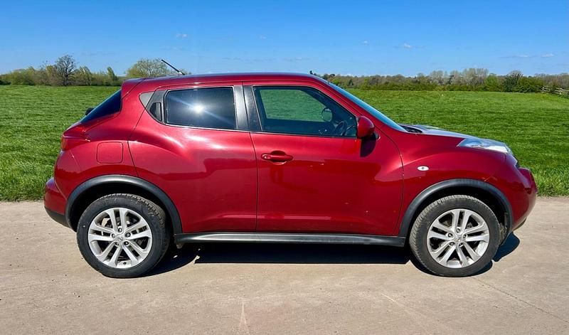 Usado Nissan Juke Acenta 2012 Rojo SUV