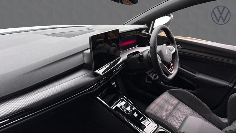 Used VW Golf VIII GTI 265 HP (194 kW) 2026 White Hatchback