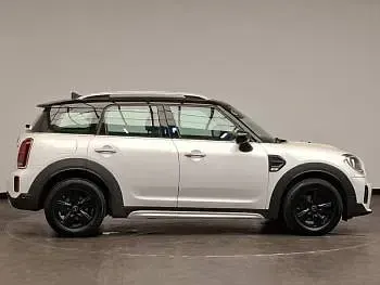 Used Mini Countryman Exclusive 2024 Nanuq white SUV