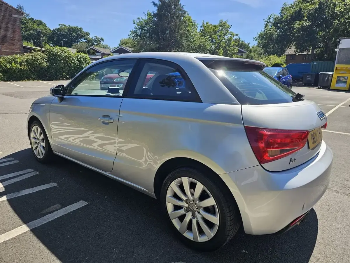 Used Audi A1 Sport 122 HP (89 kW) 2011 Silver Hatchback
