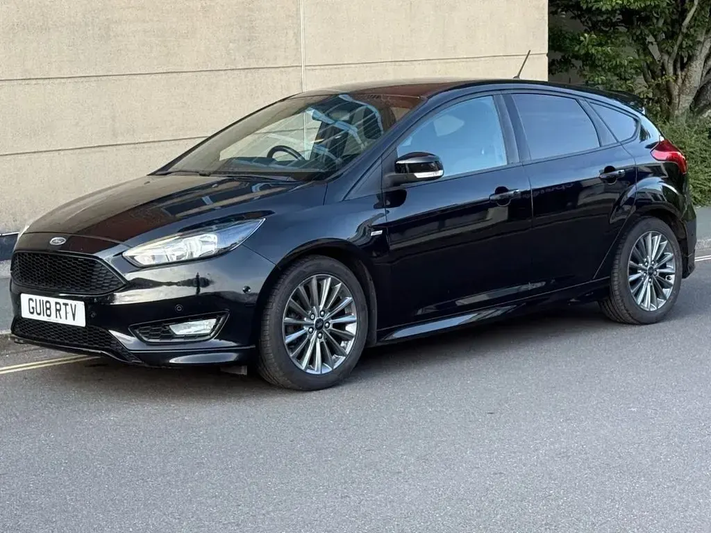 Used Ford Focus ST-Line 140 HP (102 kW) 2018 Black Hatchback