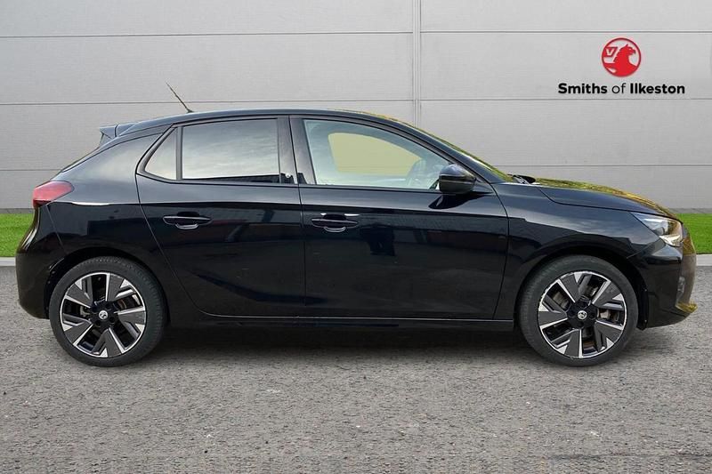 Used Vauxhall Corsa-e SRi 98 kW (134 HP) 2022 Black Hatchback