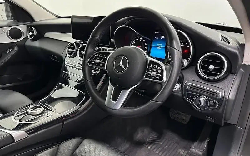 Used Mercedes C220 194 HP (142 kW) 2019 Black Sedan