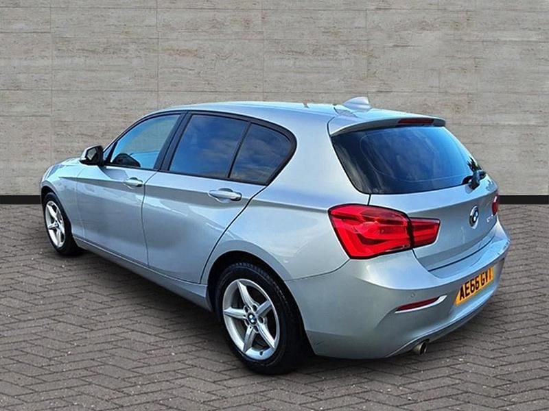 Used BMW 116 Efficient Dynamics 114 HP (83 kW) 2016 Silver Hatchback