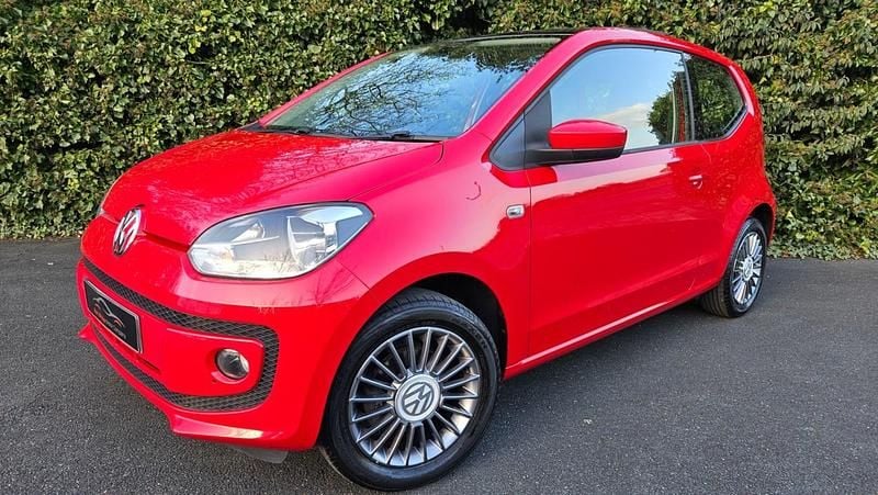 Used VW up! high up! 75 HP (55 kW) 2014 Red Hatchback