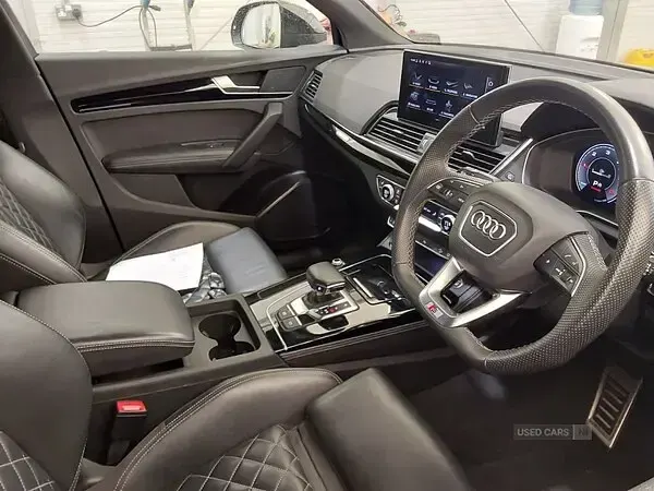 Used Audi Q5 Comfort 204 HP (150 kW) 2022 Grey SUV