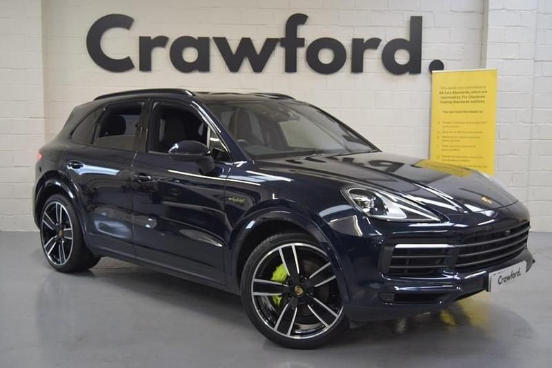 Used 2022 Porsche Cayenne S E-Hybrid Platinum Edition SUV | £61,895 (Fair price) - Image 1/1