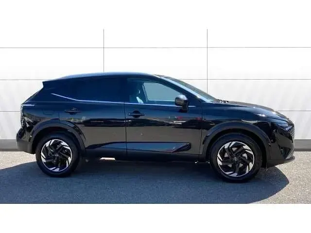 New Nissan Qashqai N-Connecta 140 HP (102 kW) 2025 Black SUV
