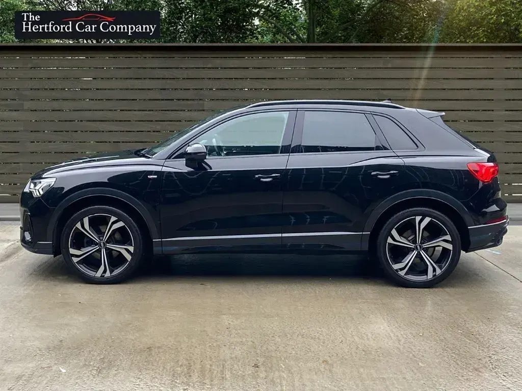 Used Audi Q3 Comfort 150 HP (110 kW) 2020 Black SUV