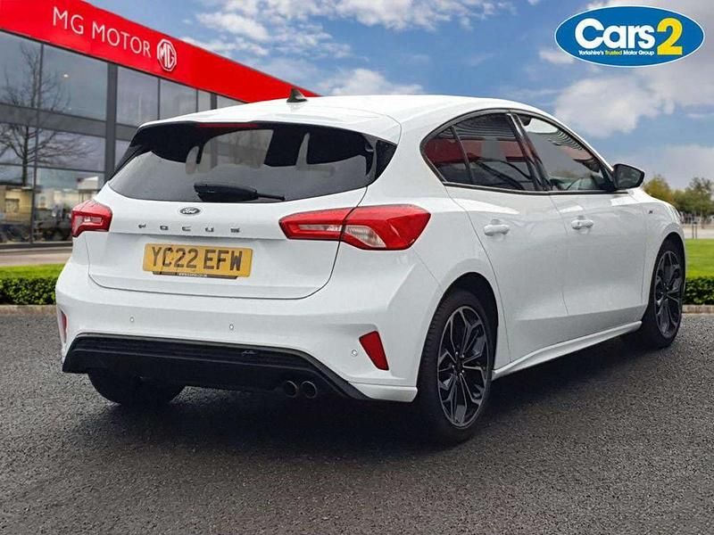 Usado Ford Focus ST-Line X 147 HP (108 kW) 2022 Branco Citadino