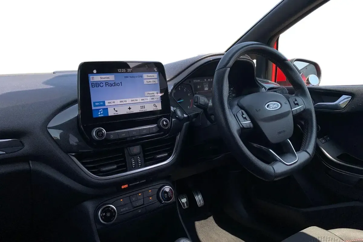 Used Ford Fiesta ST-Line 101 HP (74 kW) 2018 Red Hatchback