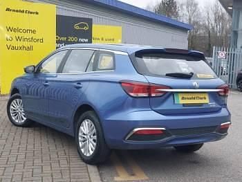 Used MG MG5 EV Excite 114 kW (156 HP) 2021 Blue Estate