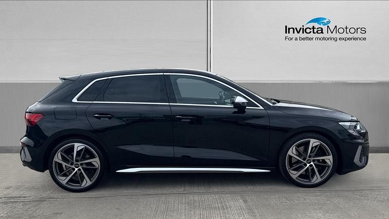 Used Audi S3 Comfort 310 HP (228 kW) 2022 Black Sedan