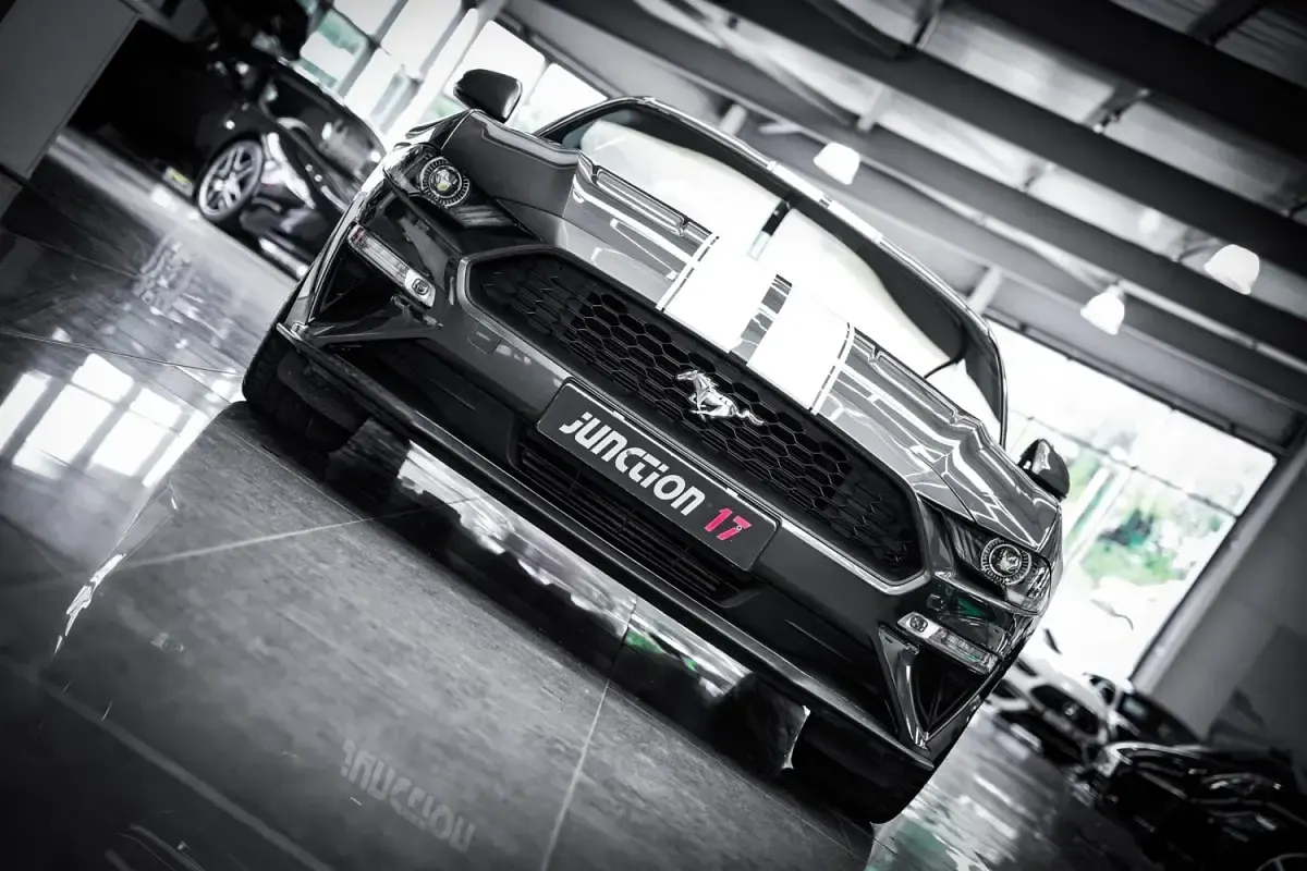 Second-hand Ford Mustang Fastback 310 CP (228 kW) 2020 Gri Coupe