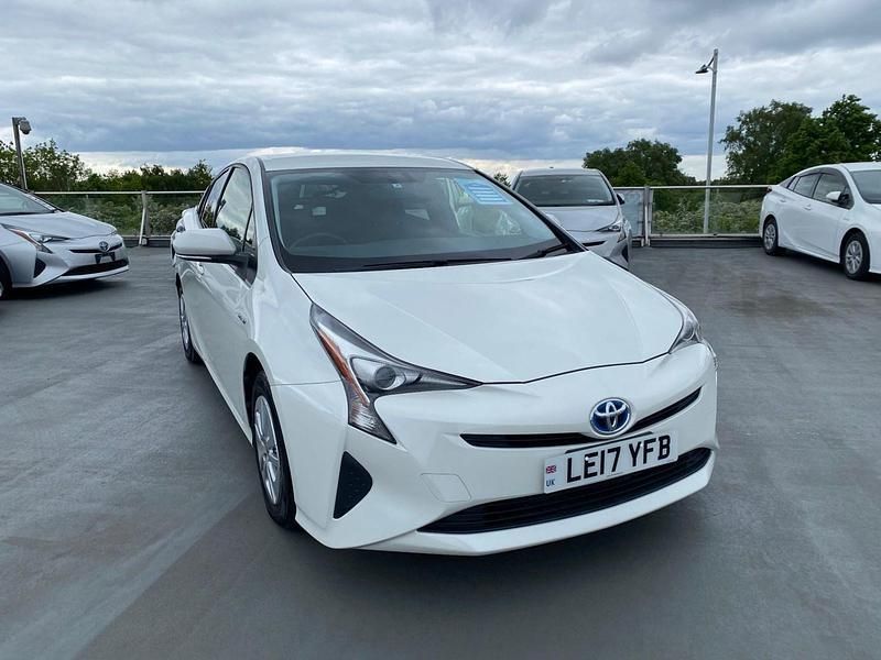 White Used 2025 Toyota Prius Hatchback | £9,150 - Image 1/4