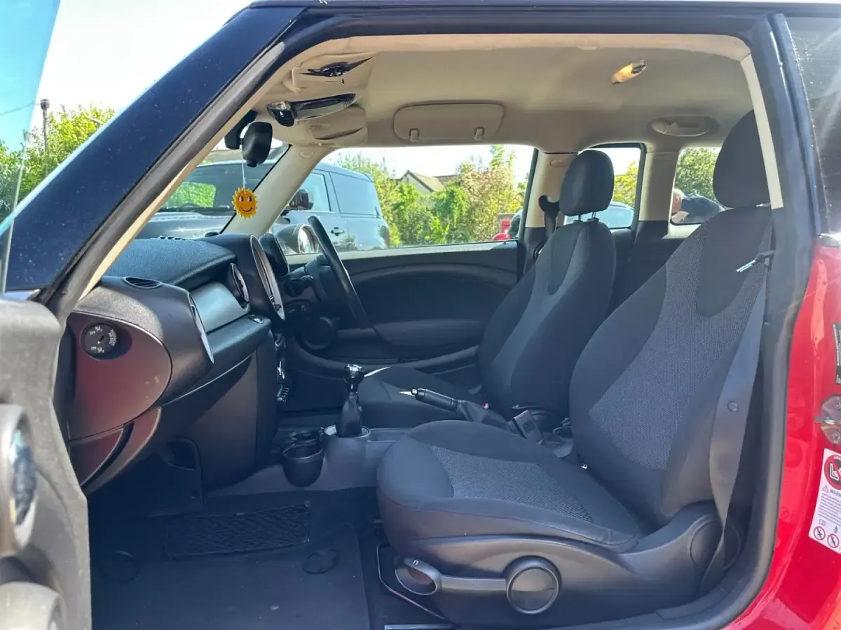 Usado Mini One Clubman 2014 Rojo Familiar