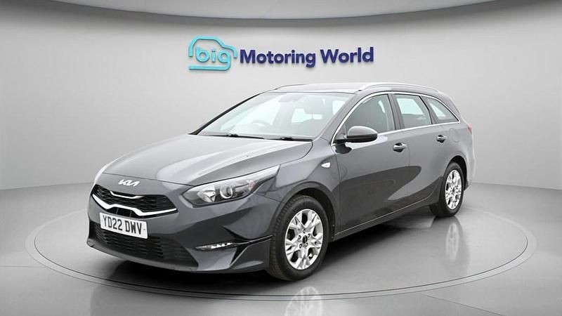 Used Kia Ceed Sportswagon 118 HP (86 kW) 2022 Grey Estate