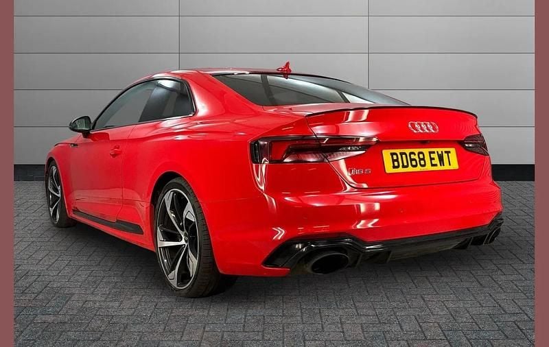 Begagnad Audi RS5 450 HK (330 kW) 2018 Röd Sportkupé