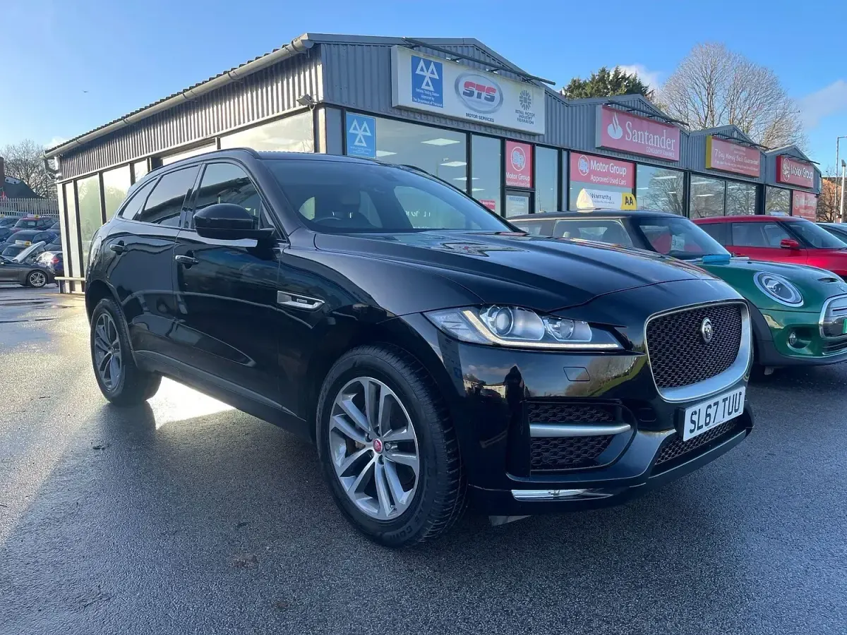 Used Jaguar F-Pace R-Sport 180 HP (132 kW) 2017 Black SUV