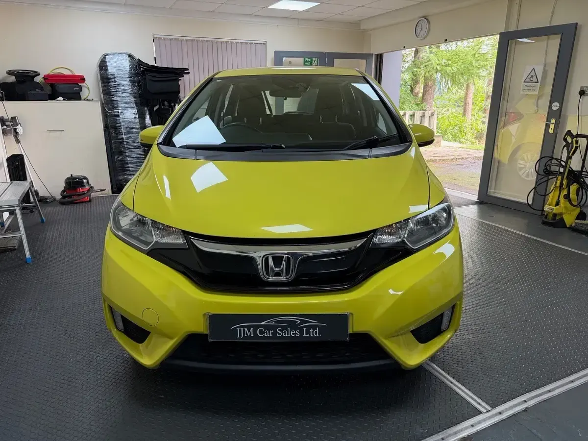 Used Honda Jazz S 102 HP (75 kW) 2016 Yellow Hatchback