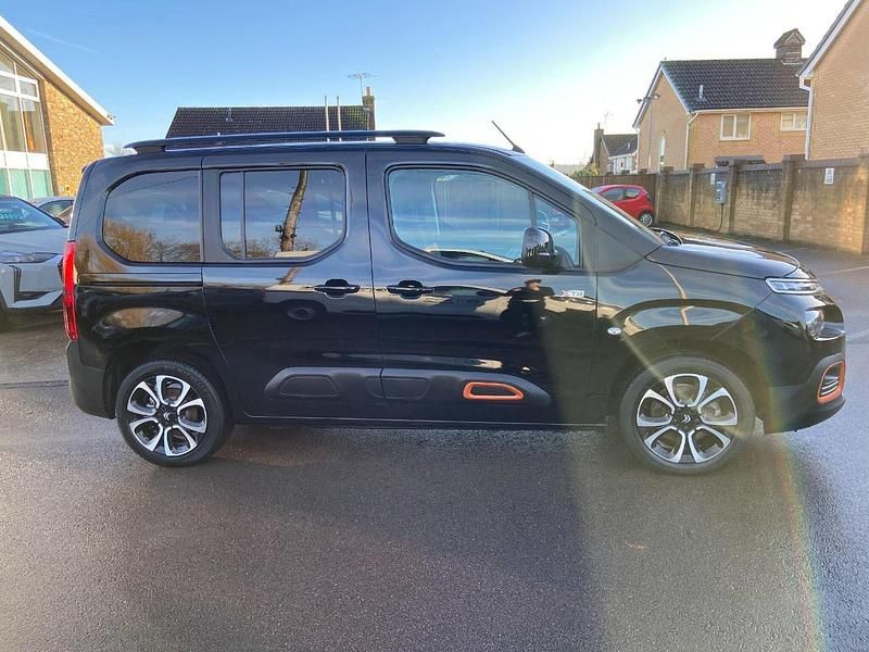 Used Citroën e-Berlingo XTR 98 kW (134 HP) 2023 Black MPV