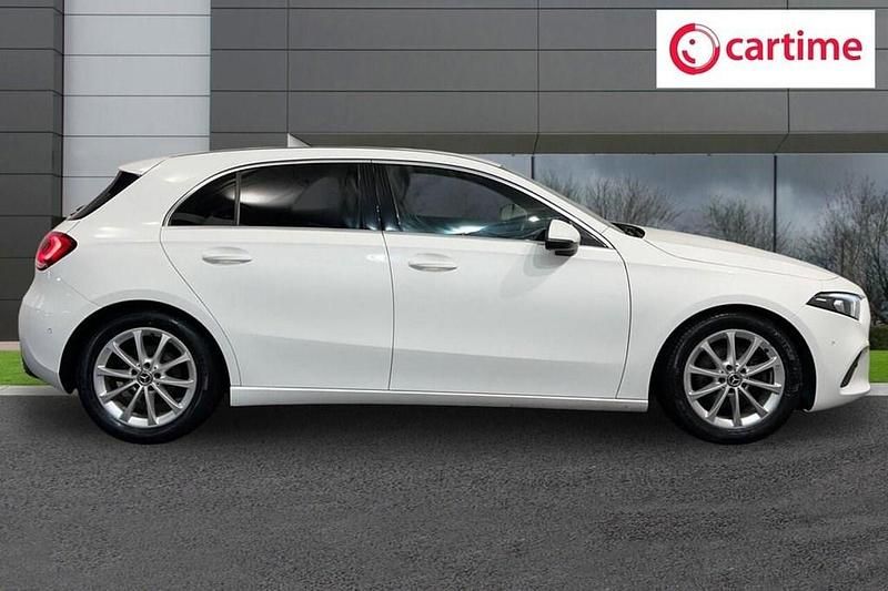 Used Mercedes A200 Executive 163 HP (119 kW) 2019 White Hatchback