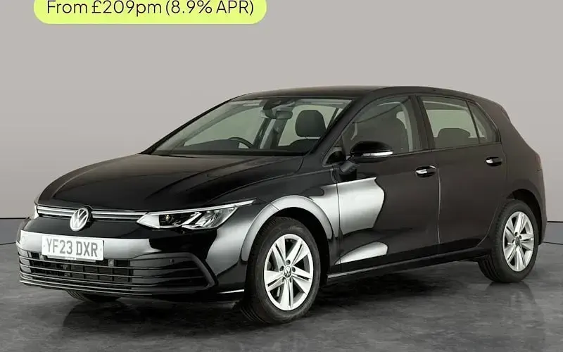 Used VW Golf VIII Life 131 HP (96 kW) 2023 Hatchback