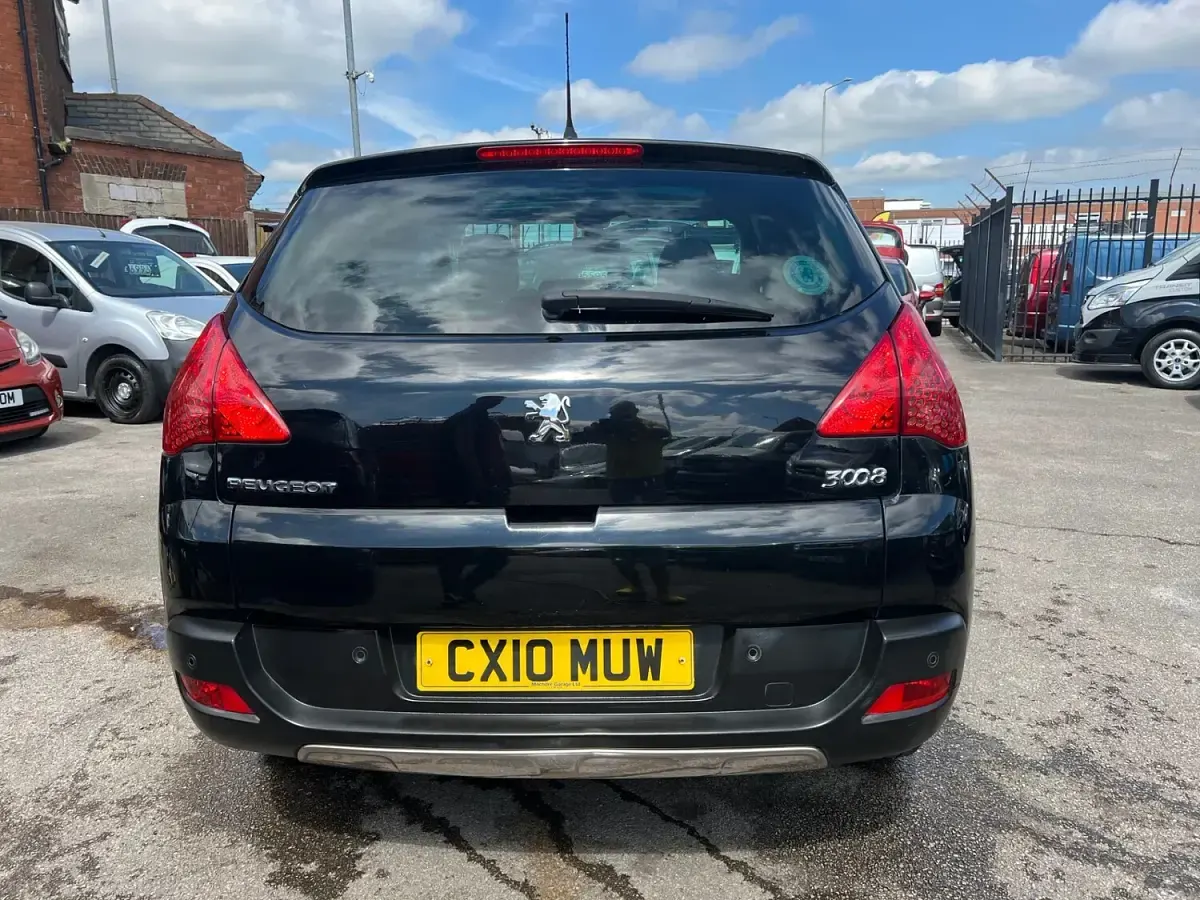 Used Peugeot 3008 112 HP (82 kW) 2010 Black Estate