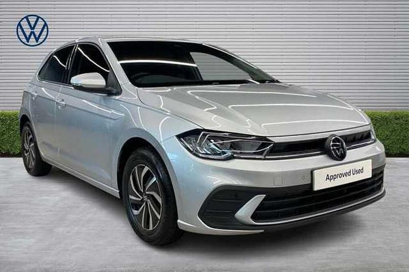Used VW Polo Life 95 HP (69 kW) 2023 Silver Hatchback