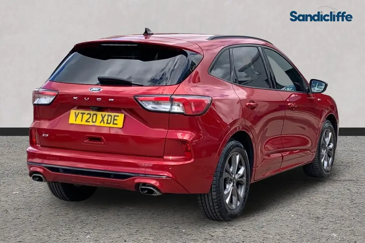 Używany Ford Kuga ST-Line 190 KM (139 kW) 2020 Czerwony SUV