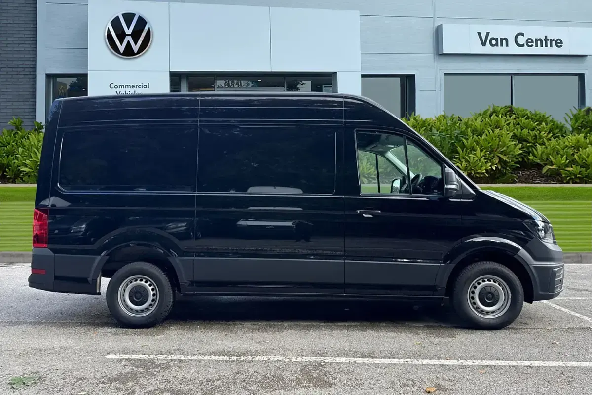 New VW Crafter 177 HP (130 kW) 2025 Black Van