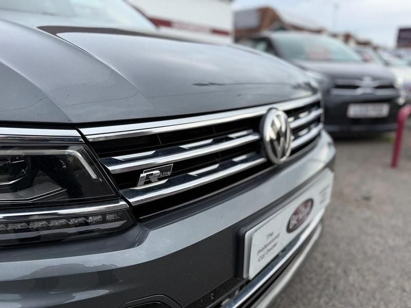 Used VW Tiguan R-line 150 HP (110 kW) 2019 Grey SUV