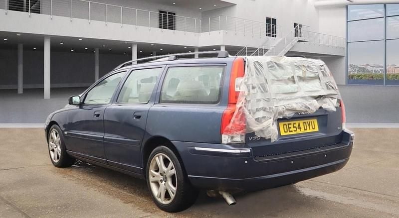 Used Volvo V70 SE 170 HP (125 kW) 2004 Blue Estate