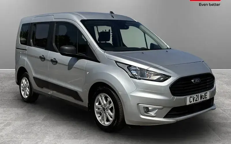 Used Ford Tourneo Zetec 120 HP (88 kW) 2021 Estate