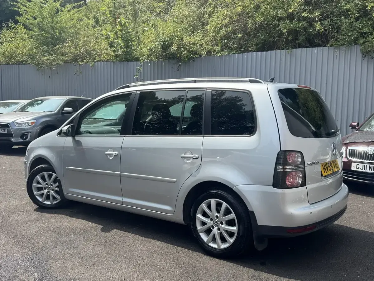Used VW Touran Match 2010 Silver MPV