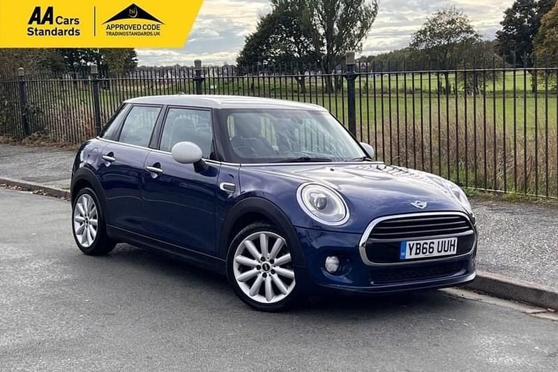 Blue Used 2017 Mini Cooper Hatch Hatchback | £10,995 (Good price) - Image 1/1