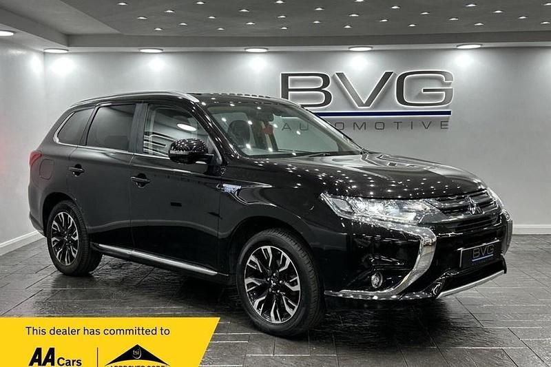 Used 2017 Mitsubishi Outlander P-HEV | £10,994 (Fair price) - Image 1/1