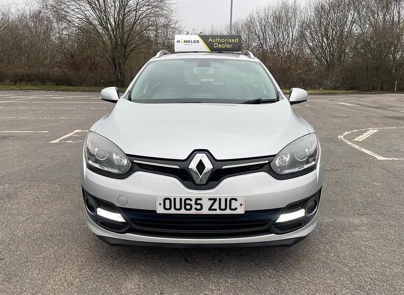 Used Renault Mégane GrandTour Dynamique 110 HP (80 kW) 2015 Silver Estate