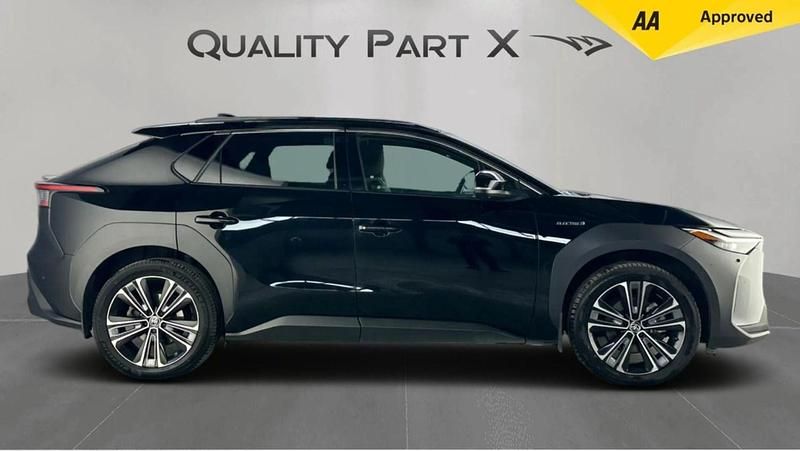 Used Toyota bZ4X 161 kW (220 HP) 2022 Black SUV