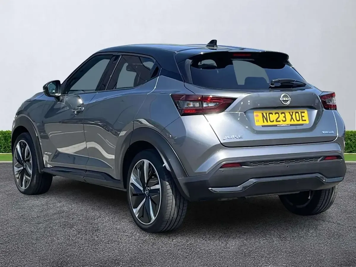 Used Nissan Juke Tekna+ 143 HP (105 kW) 2023 Grey SUV