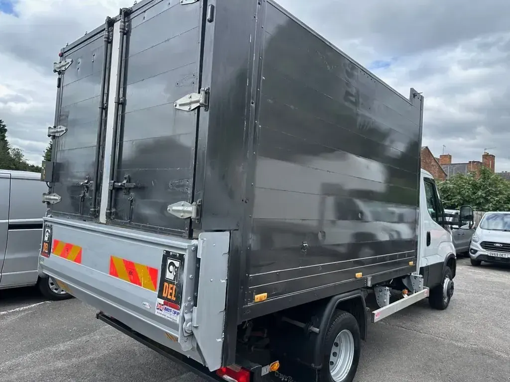 Used Iveco Daily 180 HP (132 kW) 2020 White