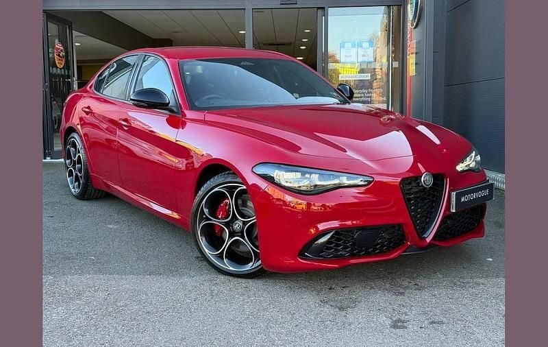 Used Alfa Romeo Giulia Sprint 280 HP (205 kW) 2024 Red Sedan