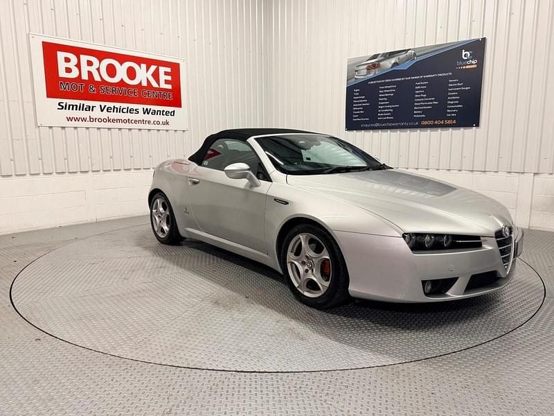 Silver Used 2008 Alfa Romeo Spider Cabriolet | £6,990 - Image 1/2