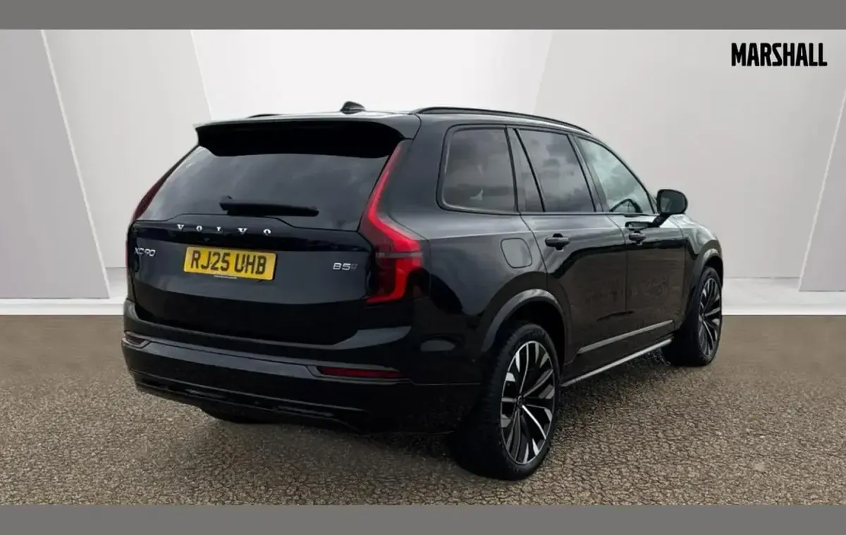 Used Volvo XC90 Ultra 455 HP (334 kW) 2025 Black SUV